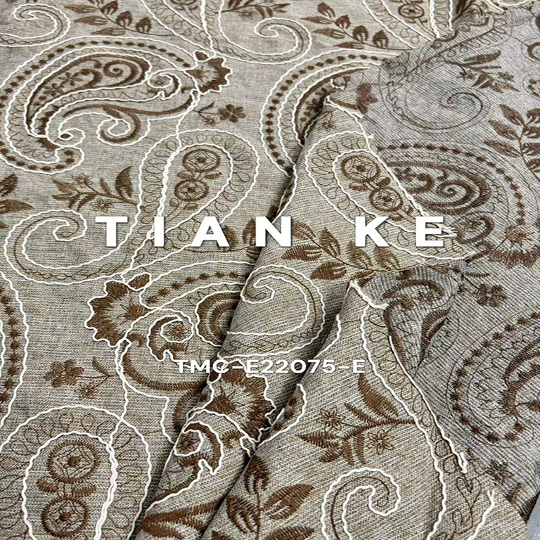 TMC-E22075-E (Paisley With Cord Yarn )